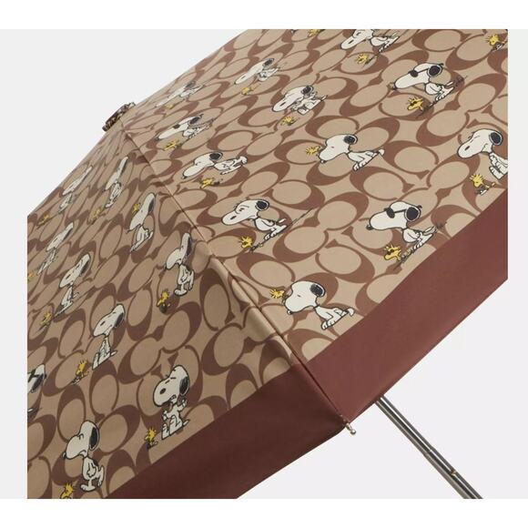 NWT CBS80 Coach X Peanuts Uv Protection Mini Umbrella In Signature Snoopy Print - Picture 4 of 6